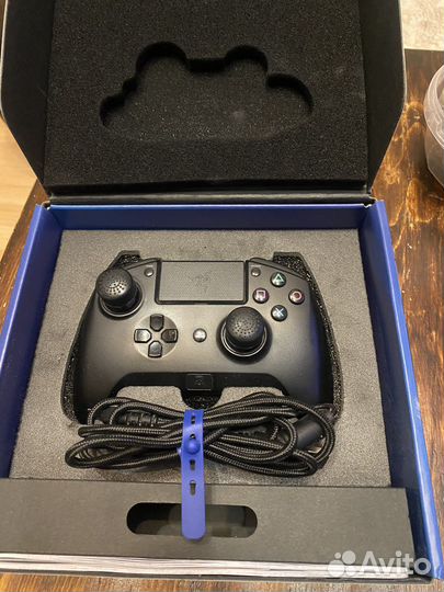 Sony PS4, наушники, джостик