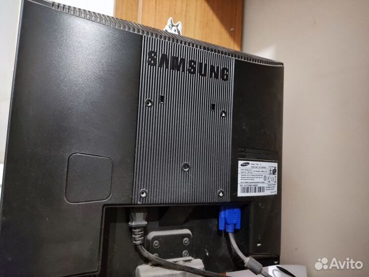 Монитор samsung syncmaster 710n