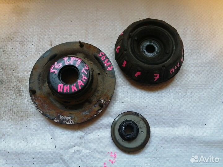 Опора амортизатора подвески передняя правая