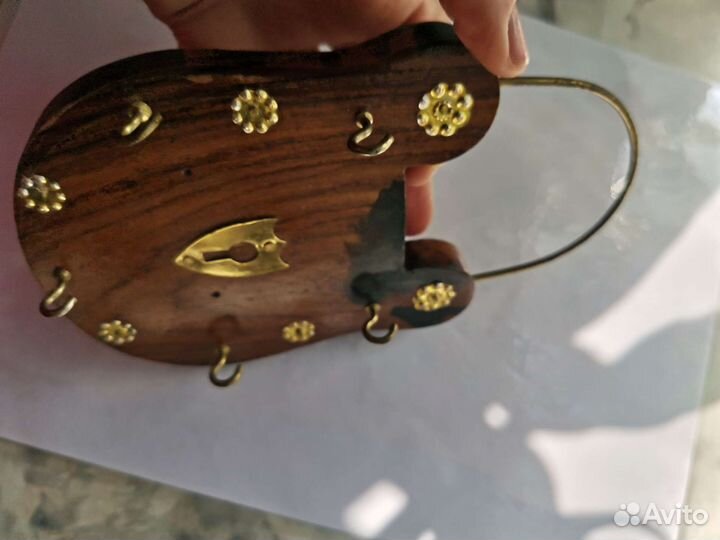 Ключница настенная из дерева