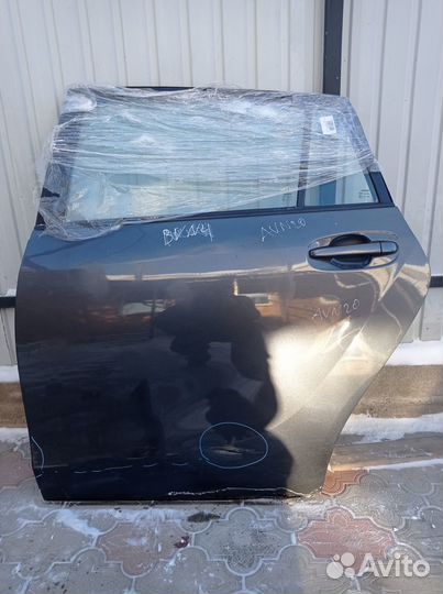 Дверь задняя левая toyota verso