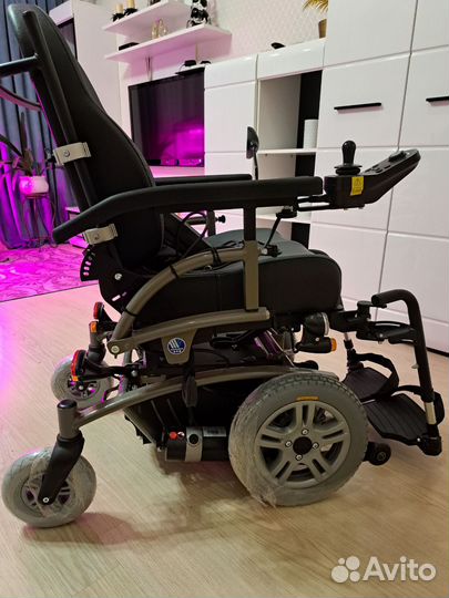 Инвалидная коляска с электроприводом Wermeiren