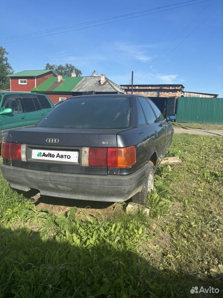 Audi 80 1.8 MT, 1988, битый, 250 000 км