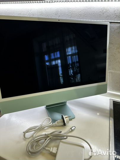 Apple iMac 24 m1 8 256