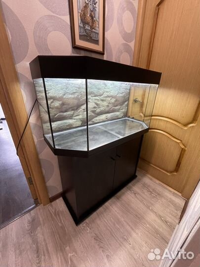 Аквариум с тумбой