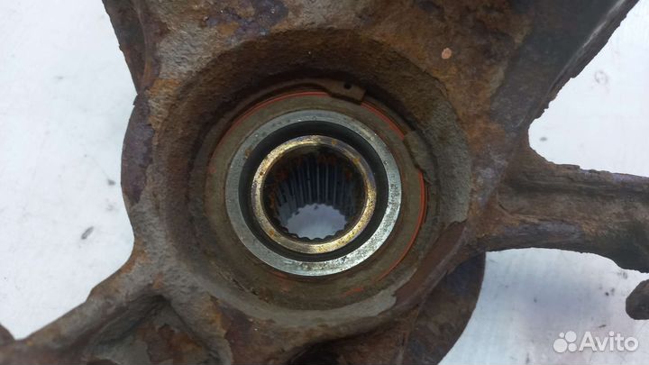 Ступица передняя левая Ford Focus 1