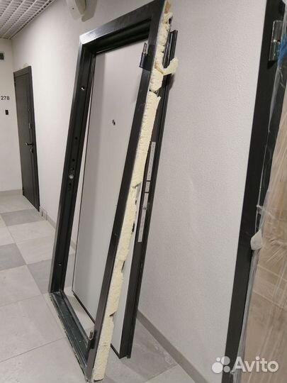 Дверь железная входная