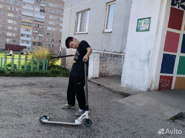 Трюковой самокат