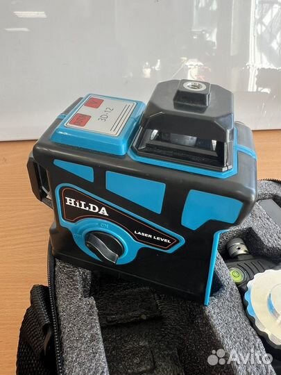 Лазерный уровень hilda 3D/12 линий