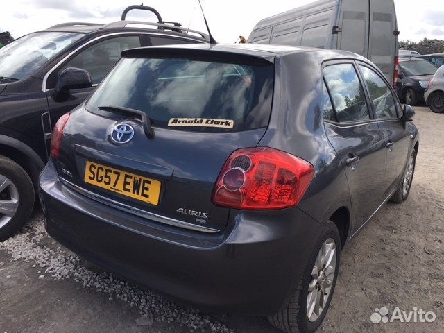 Разбор на запчасти Toyota Auris E15