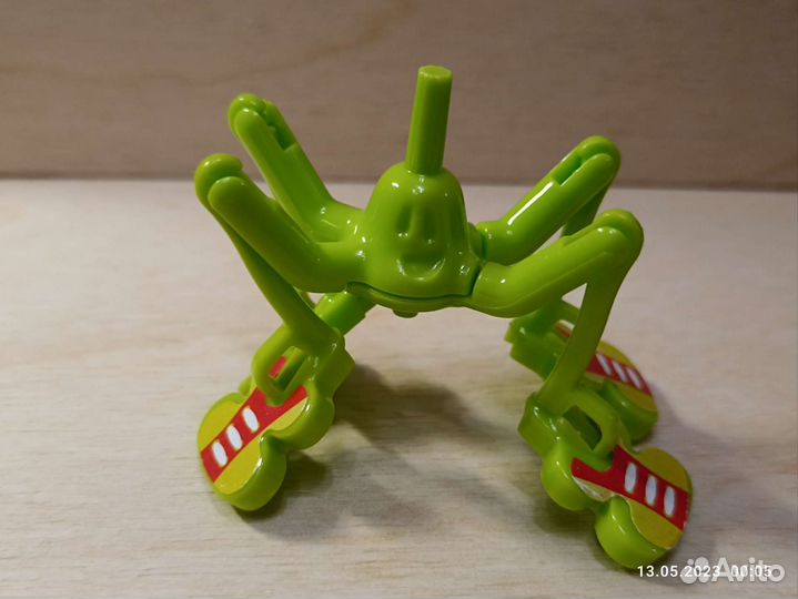 Киндер игрушки