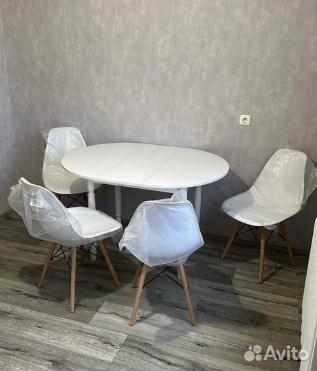 Стулья кухонные eames (новые)