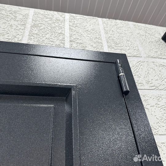 Двери входные