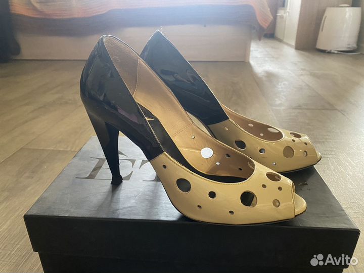Туфли женские 39 размер италия