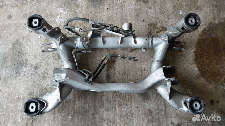 BMW e60 e65 подрамник задний