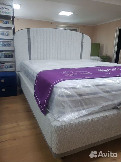 Кровать двуспальная 