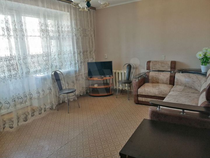 3-к. квартира, 60 м², 3/5 эт.