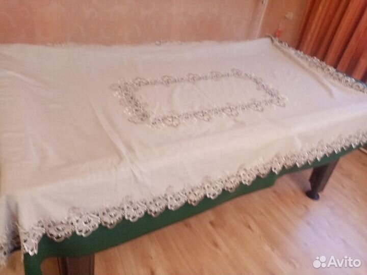 Скатерть тканная на стол-оригинальная