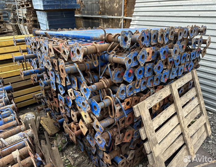 Опалубка перекрытий. Телескопические стойки