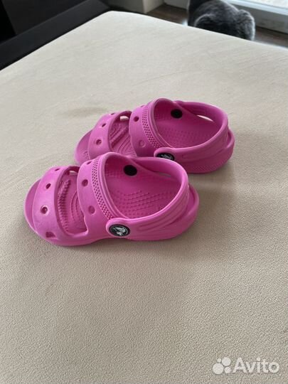 Сандалии crocs для девочки c8 (25)