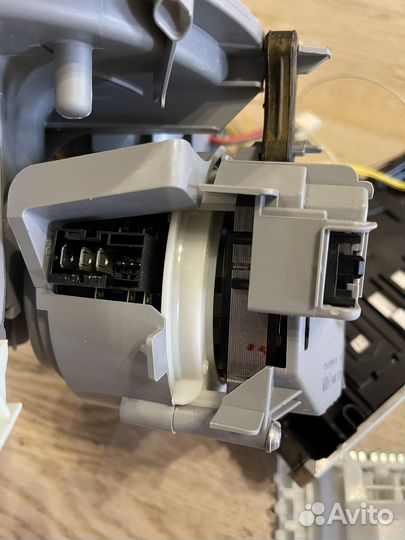 Насос рециркуляционный в сборе 9001.140.127