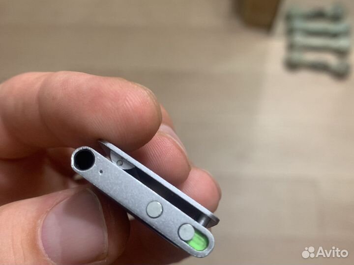 Плеер Apple iPod shuffle 4. 2GB