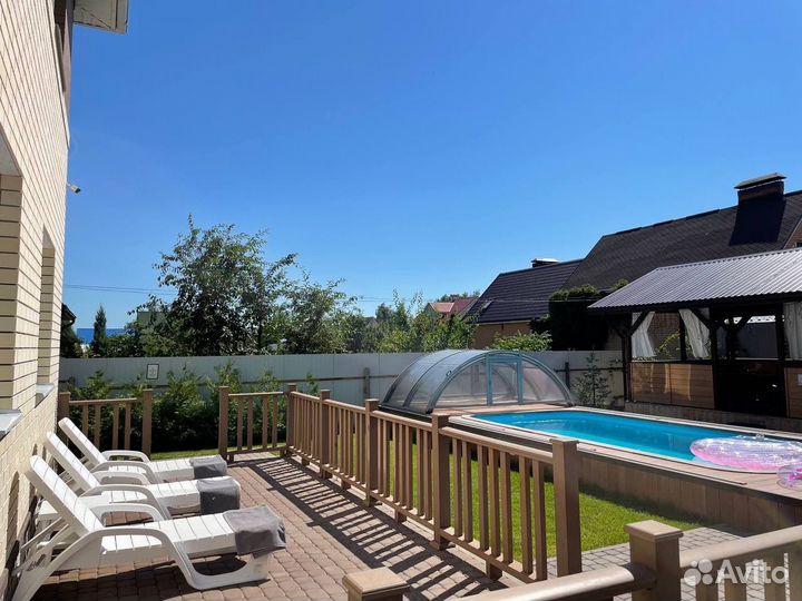 Баня сауна с бассейном на часы