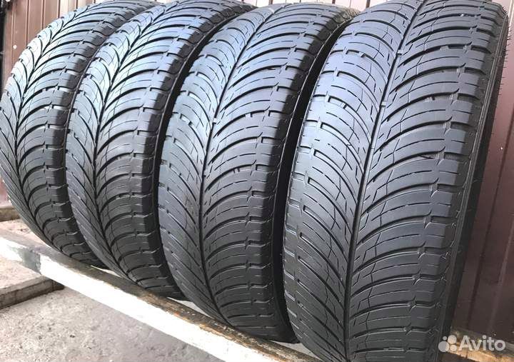 Unigrip Lateral Force 4S 215/60 R17 96V
