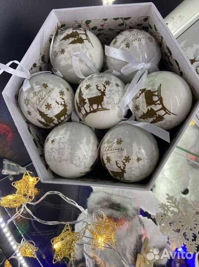 Новогодние игрушки