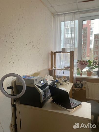 Сотрудник в копировальный центр