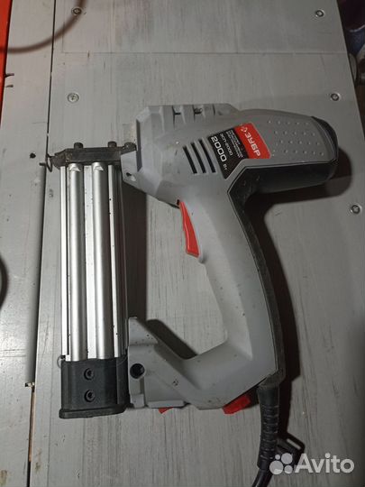 Степлер электрический зубр