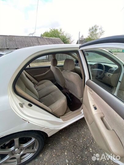 Toyota Corolla 2.2 AT, 2002, 200 000 км