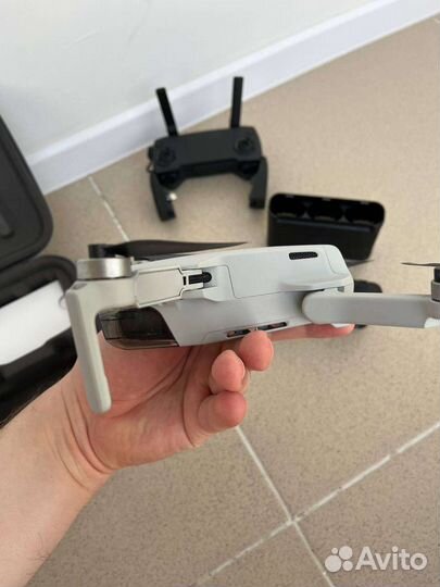 Продам квадрокоптер DJI mavic mini fly more combo