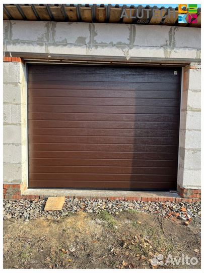 Секционные ворота alutech