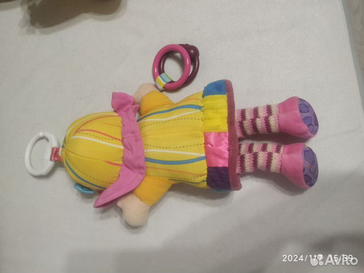 Подвеска кукла для малышки