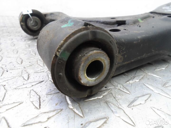 Рычаг задний правый верхний Infiniti QX56 JA60