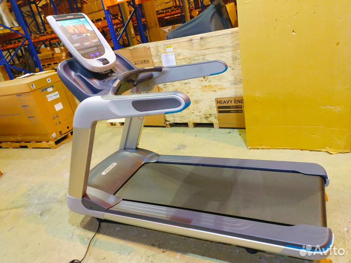 Беговая дорожка Precor TRM885, профессиональная