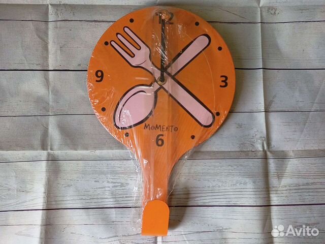 Часы настенные в кухню momento