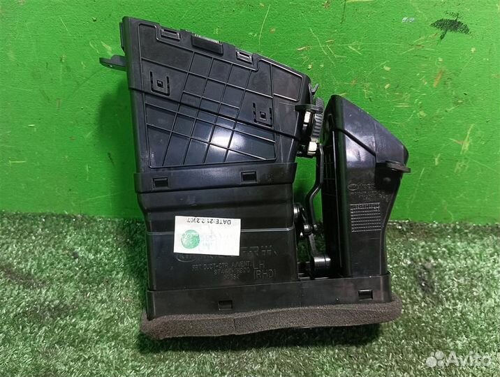 Дефлектор торпедо центральный KIA ceed (ED) 2008