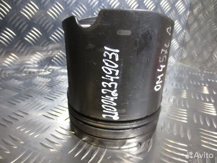 Поршень Mercedes-Benz A4570301237