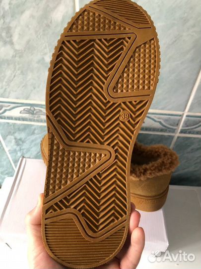 Полуботинки зимние на меху новые