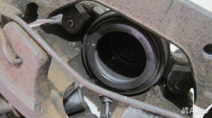 Суппорт передний Форд Фьюжен Фиеста