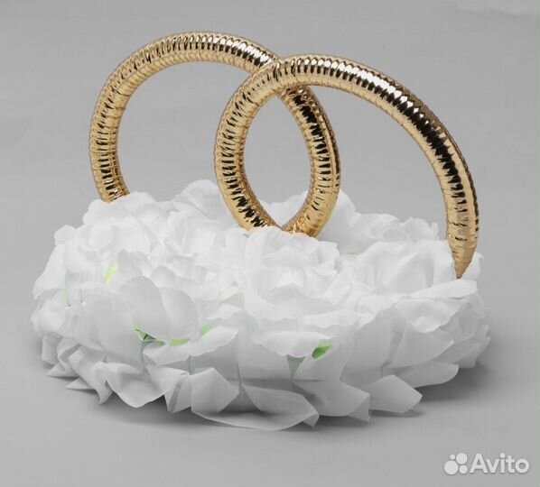 Свадебные украшения на машину