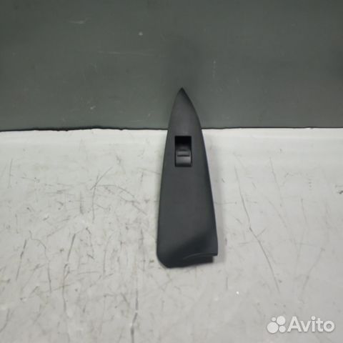 Кнопка заднего стеклоподъемника Toyota RAV4 XA30