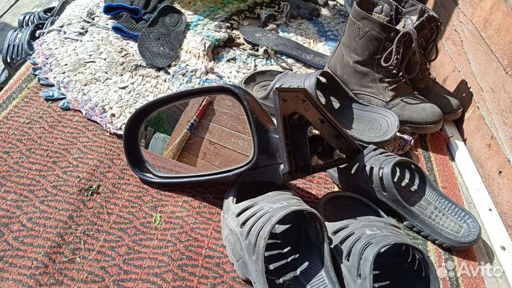 Боковое зеркало nissan