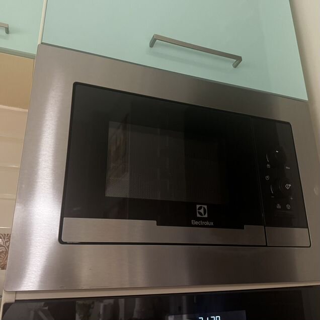 Микроволновая свч печь electrolux