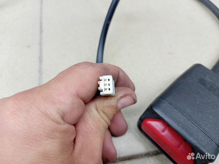 Ответная часть ремня безопасности Land Cruiser (15