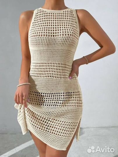 Вязаное пляжное платье