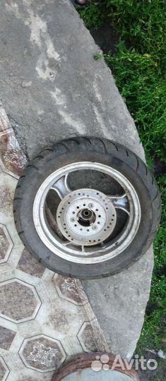 Переднее колесо на скутер