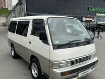 Nissan Caravan 2.7 MT, 1998, 280 000 км, с пробегом, цена 550 000 руб.